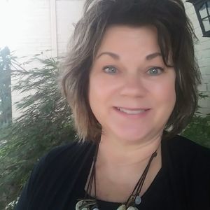 Meet your Posher, Deb